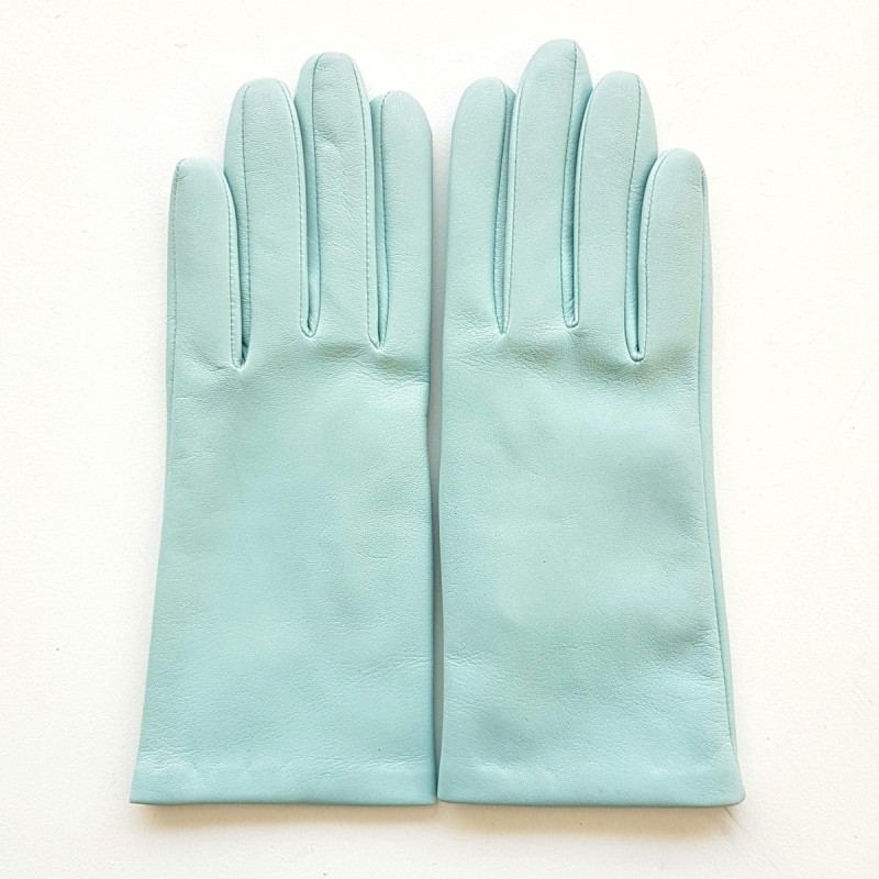Gants en Cuir d'Agneau Bleu Ciel Doublés Soie.