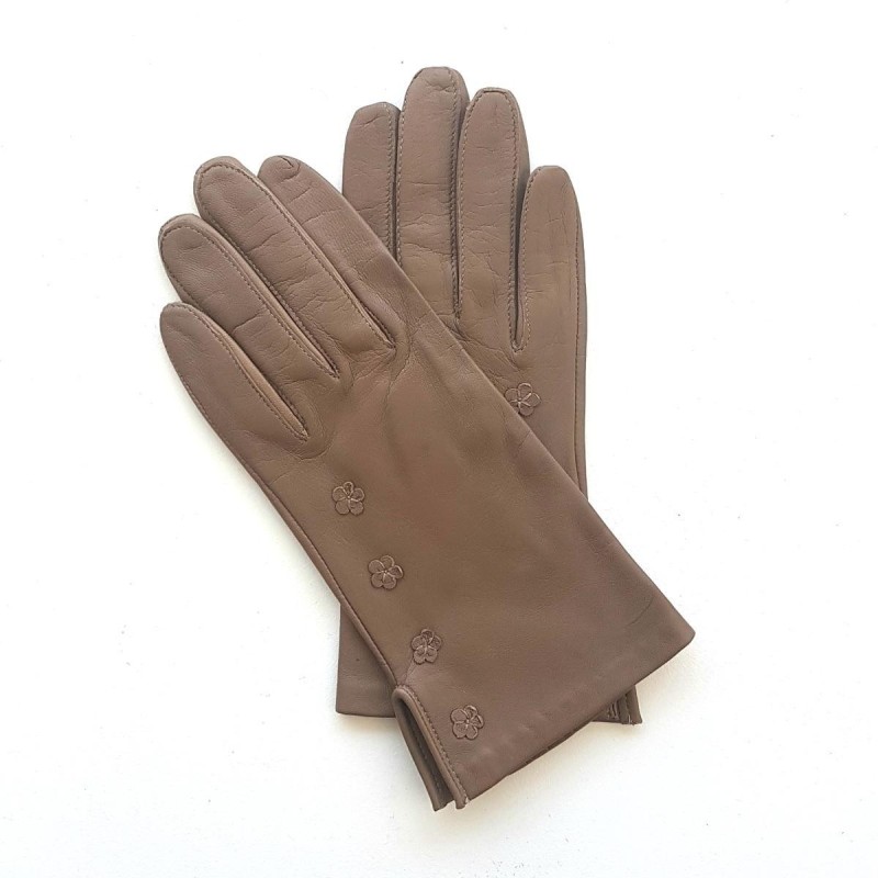 Gants en Cuir d'Agneau Sable Campanule Doublés soie.