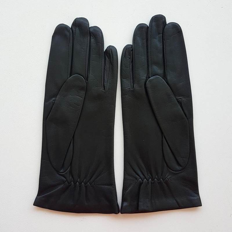 Gants en Cuir d'Agneau Gris Capucine Bis Doublés de Soie.