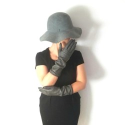 Gants en Cuir d'Agneau Gris Mima Doublés Soie.