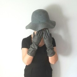 Gants en Cuir d'Agneau Gris Mima Doublés Soie.