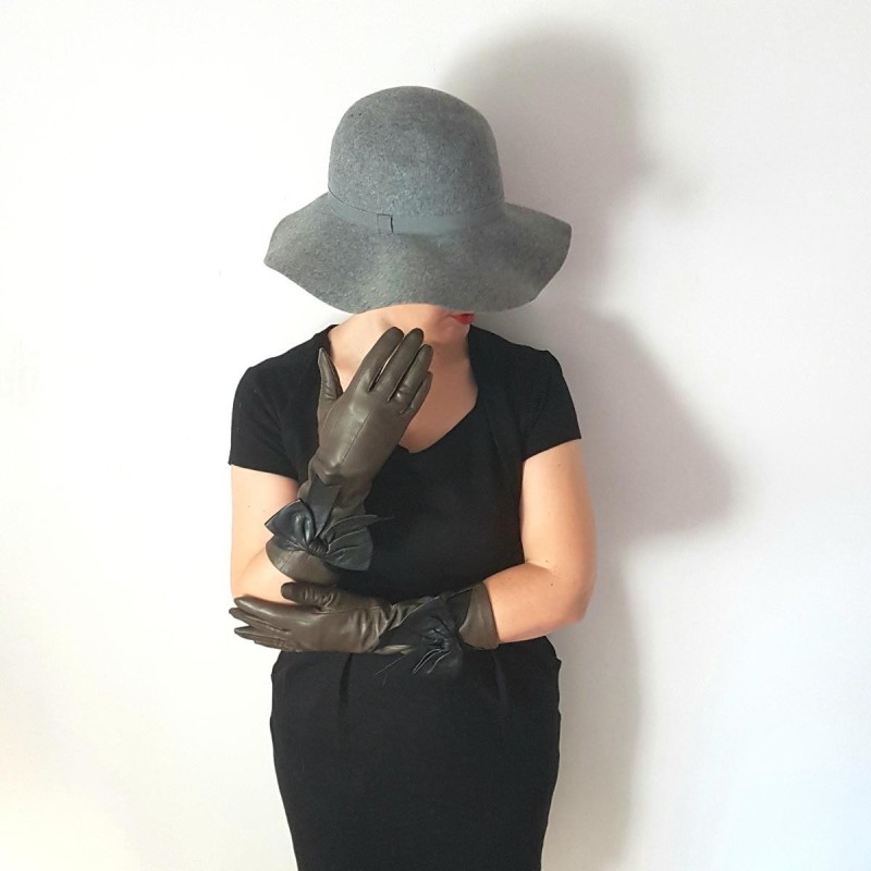 Gants en Cuir d'Agneau Kaki Noirs Alice Doublés Soie.
