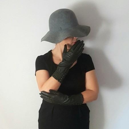 Gants en Cuir d'Agneau Kaki Jacqueline Doublés Soie.