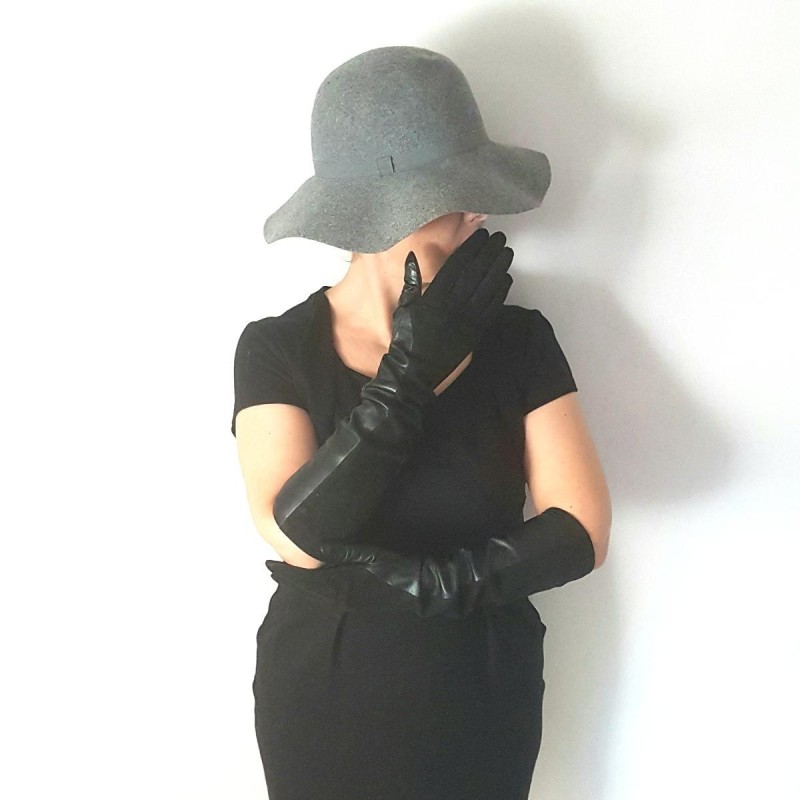 Gants en Cuir d'Agneau et Velours Noirs Chantal Doublés Soie.