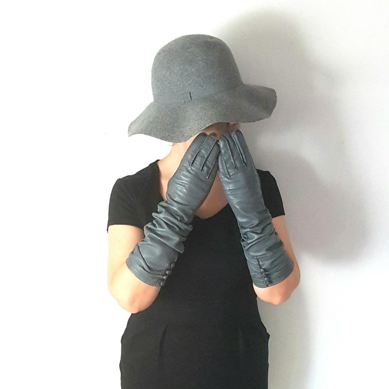 Gants en Cuir d'Agneau Gris Margaret Doublés Soie.