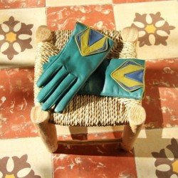 Gants en Cuir d'Agneau Vert Natier Luciole Origami Doublés Soie.