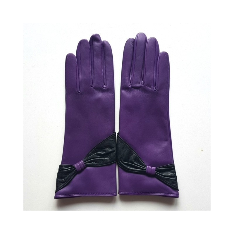 Gants en Cuir d'Agneau Améthyste Noir Gina Doublés Soie.