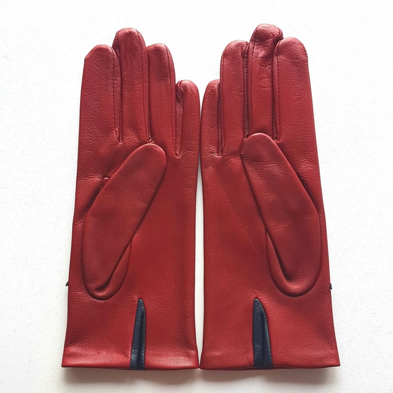 Gants en Cuir d'Agneau Rouge Cassis Anémone Doublés Soie.