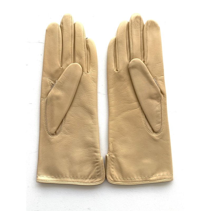 Gants en Cuir d'Agneau Parchemin Violette Doublés Soie.
