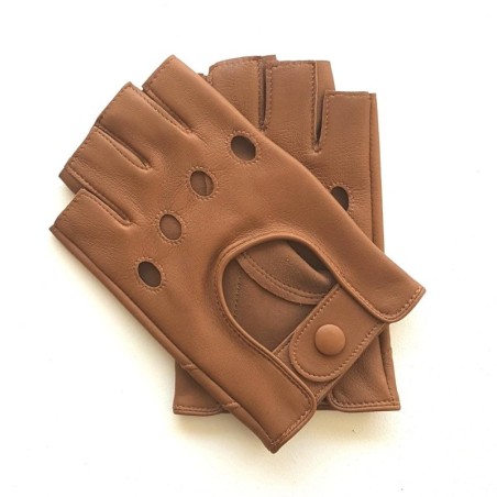 Men’s lambskin driving gloves – Elegance and comfort