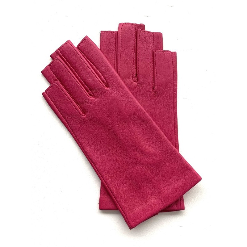 Women’s Jeanne mittens in lambskin and silk –Craftsmanship