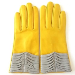 Gants en Cuir d'Agneau Jaune Gris Eline Doublés en Soie.