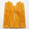 Gants en Cuir d'Agneau jaune Capucine doublé soie.