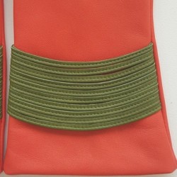 Gants en Cuir d'Agneau Capucine Kaki Athéna Doublés Soie.