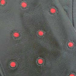 Gants en Cuir d'Agneau Noir Rouge Coccinelle Doublés Soie.