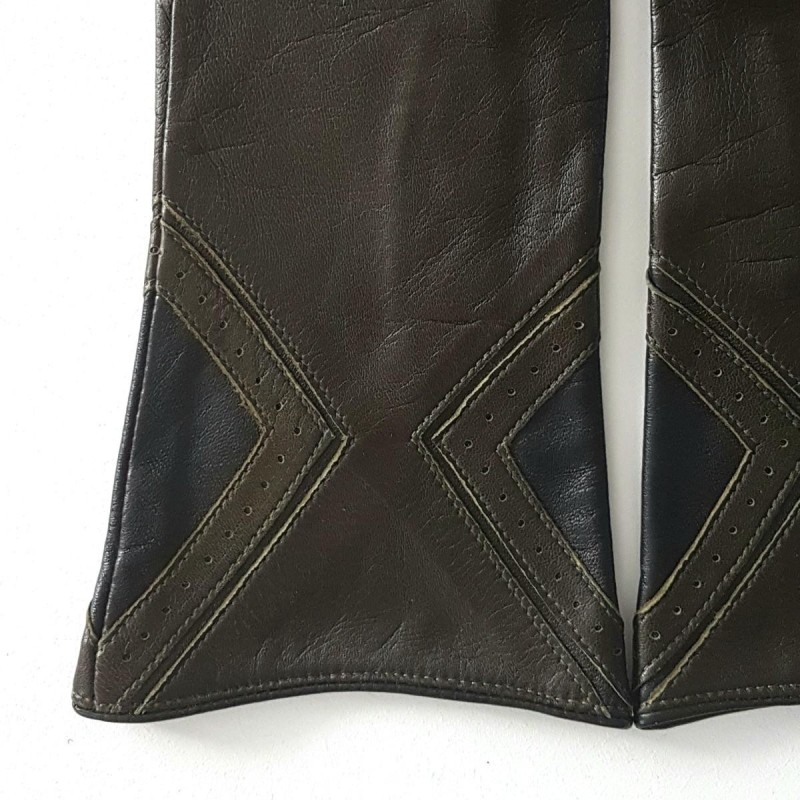Gants en Cuir d'Agneau Kaki Noir Isocèle Doublés Soie.