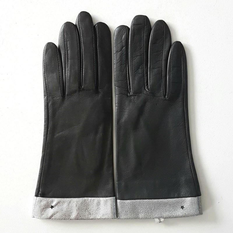 Gants en Cuir d'Agneau Gris Argent Stella Doublés Soie.