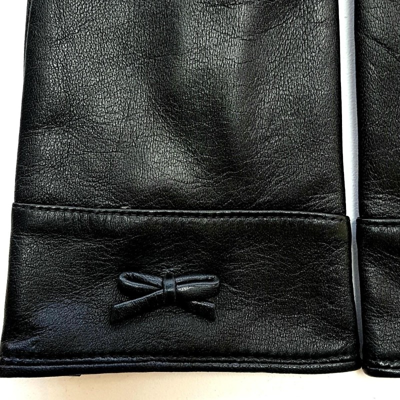 Gants en Cuir d'Agneau Noir Anémone Doublés Soie.