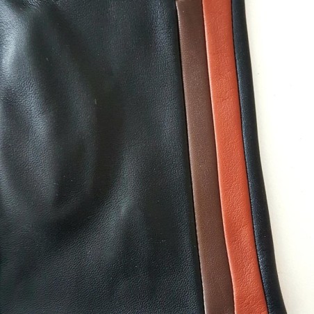 Gants en Cuir d'Agneau Noir Cognac Tobacco Akano Doublés Soie.