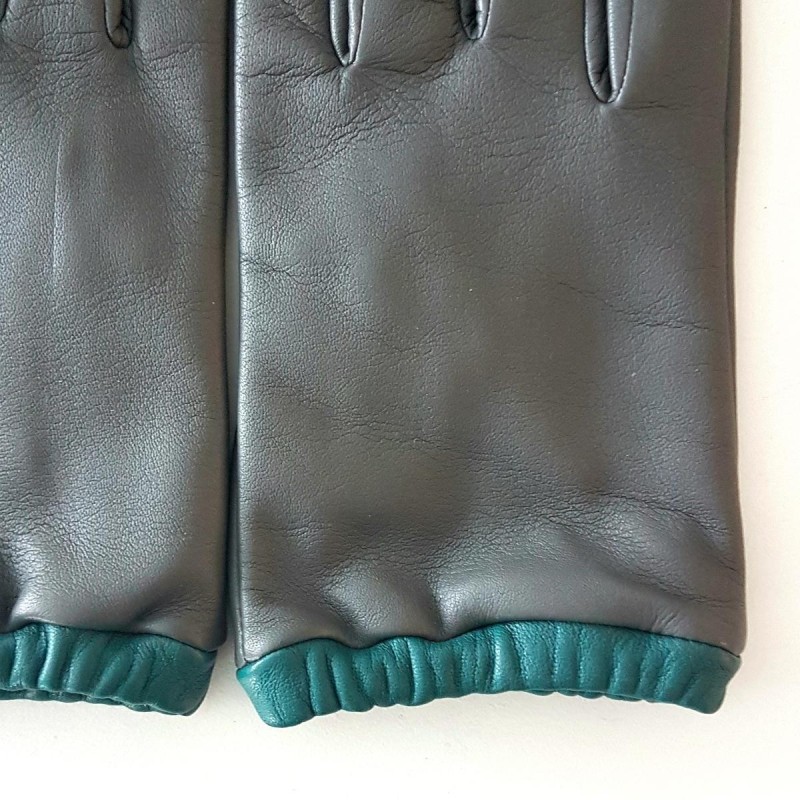 Gants Cuir d'Agneau Gris Vert Jacqueline Doublés soie.
