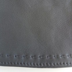 Gants en Cuir d'Agneau Gris Violette Doublés Soie.